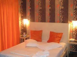 Otel Feevos Pire