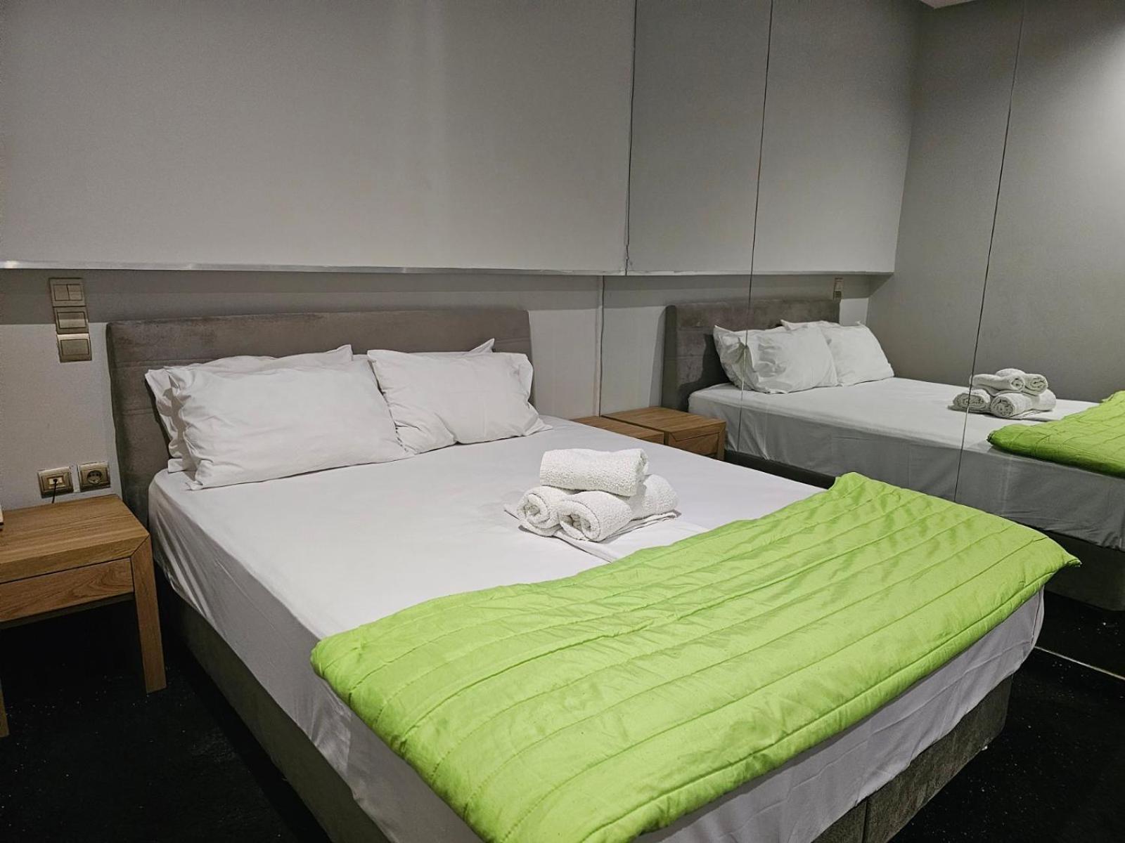 Otel Feevos 2*